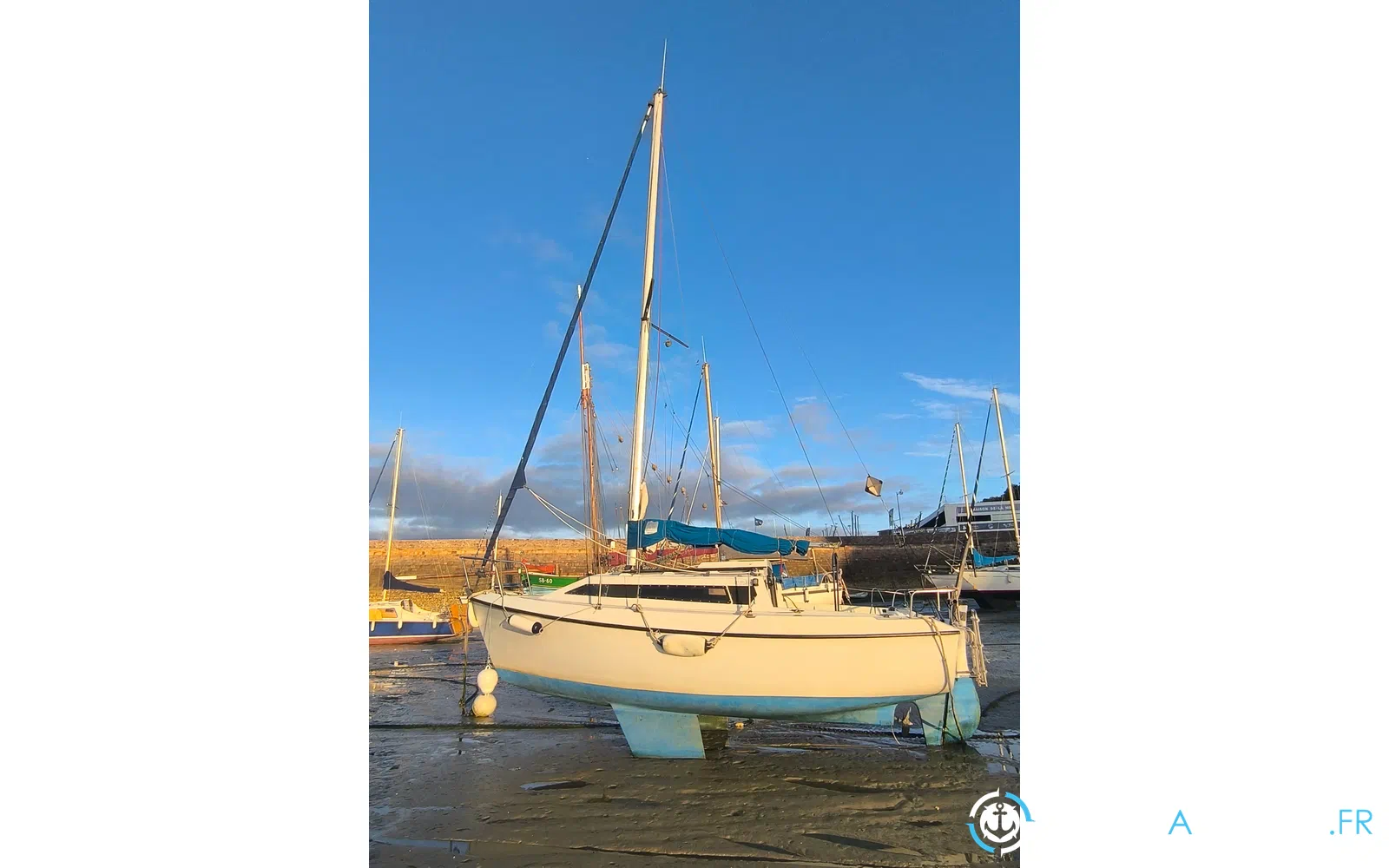 slider 0 Beneteau California 660 biquilles