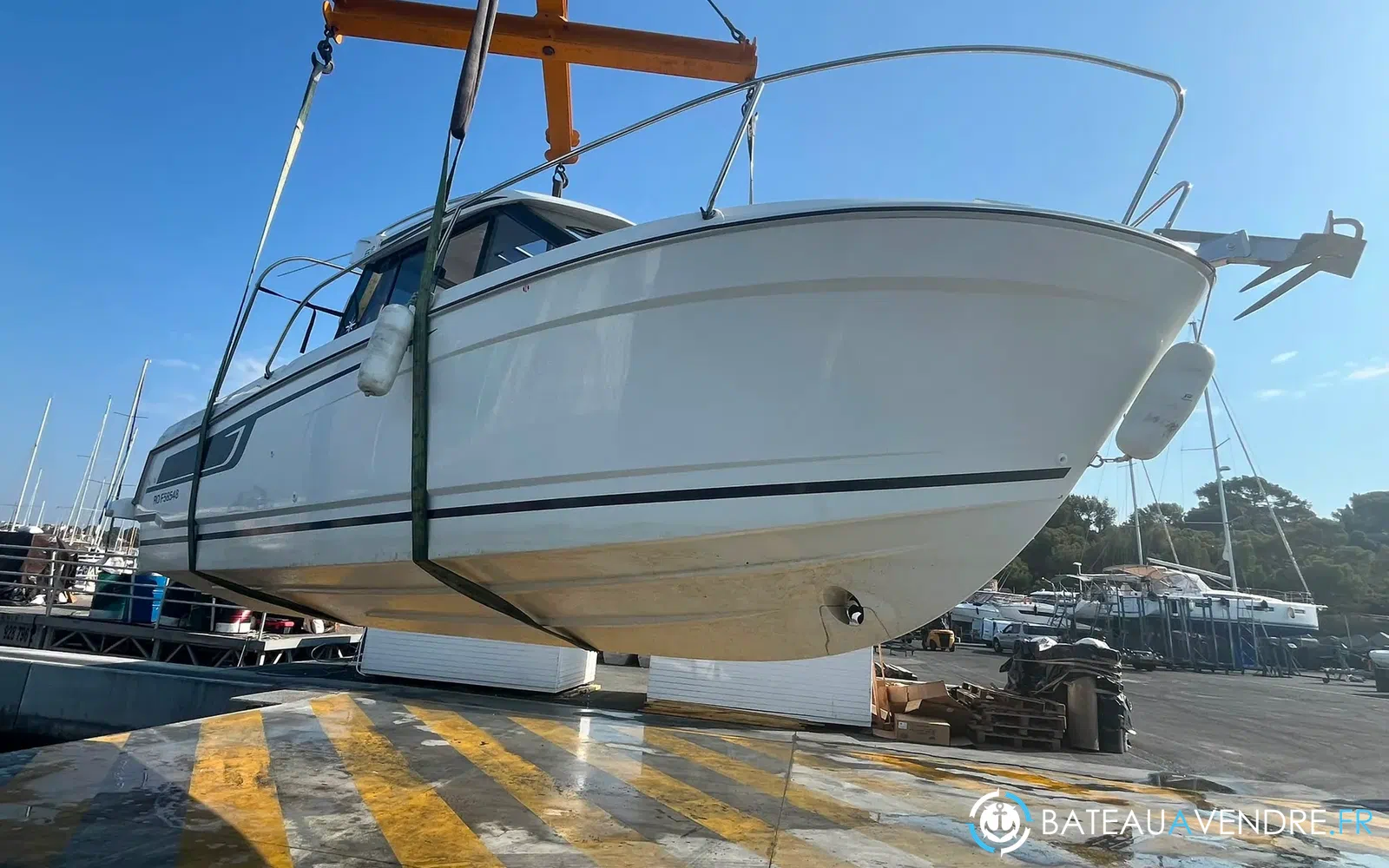 slider 6 Jeanneau Merry Fisher 695