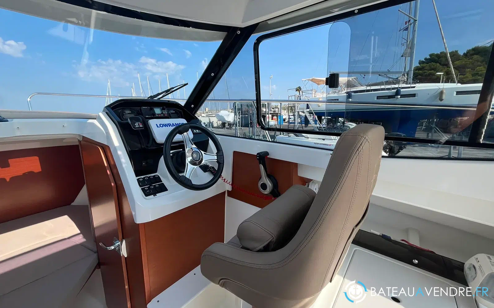 slider 17 Jeanneau Merry Fisher 695