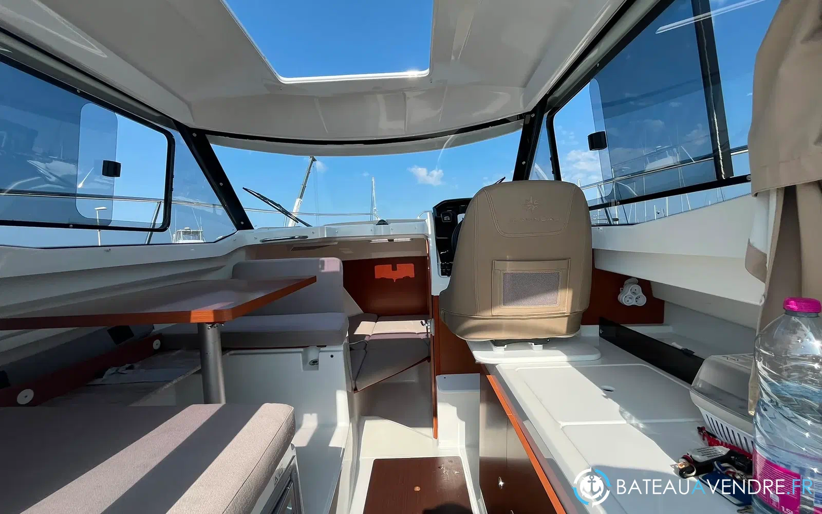 slider 23 Jeanneau Merry Fisher 695