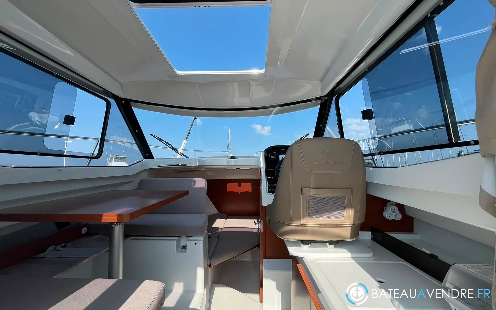 slider 24 Jeanneau Merry Fisher 695