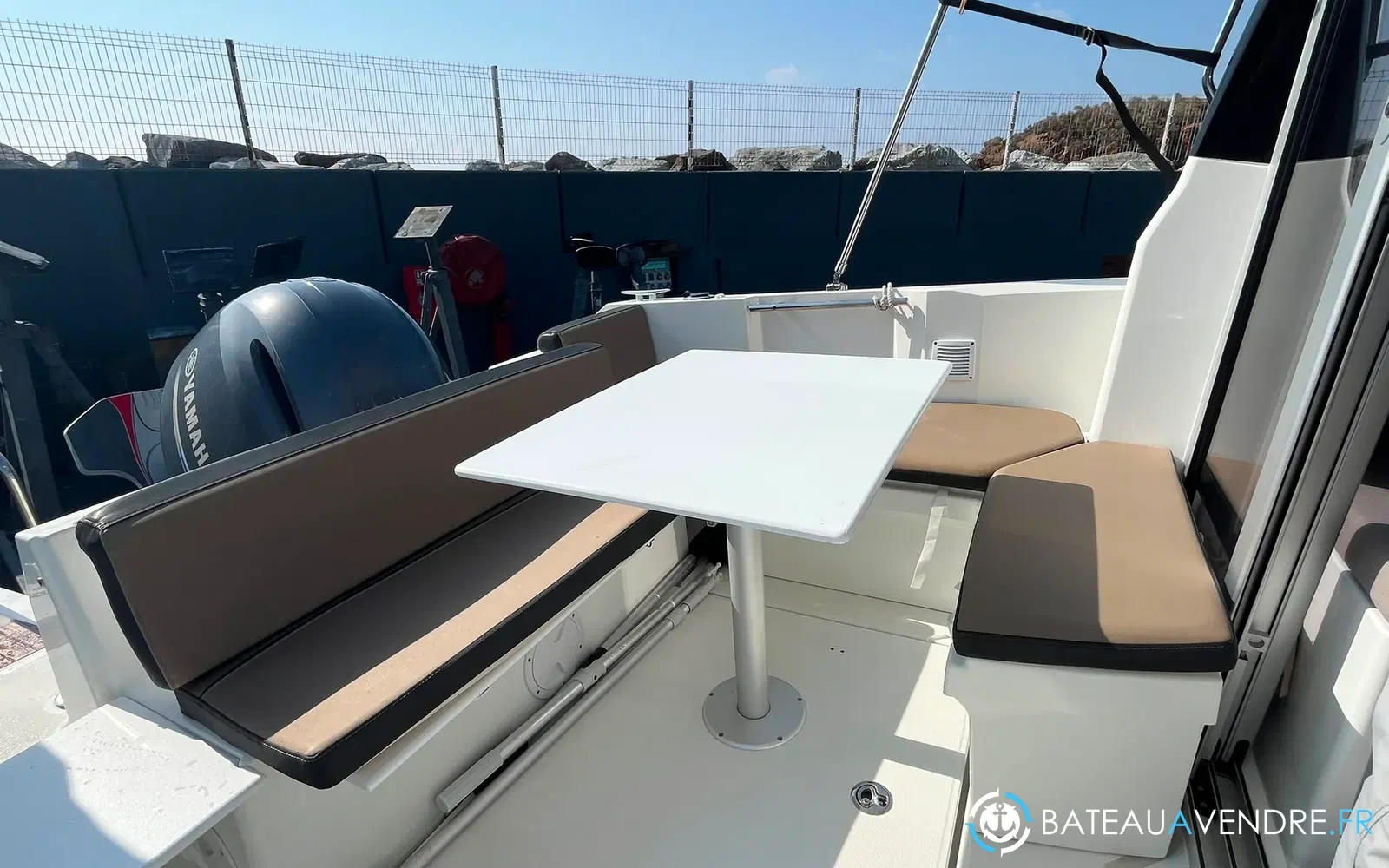 slider 28 Jeanneau Merry Fisher 695