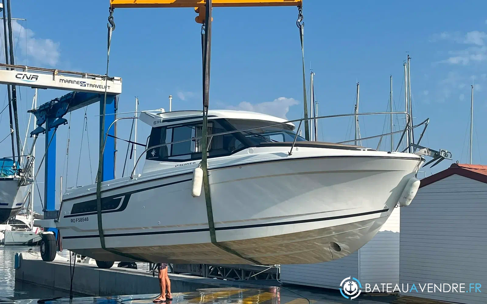 slider 5 Jeanneau Merry Fisher 695