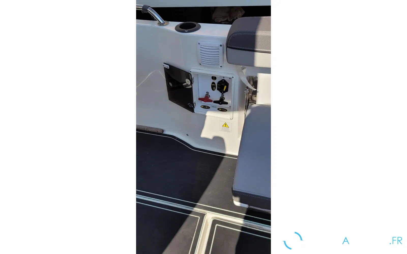 slider 23 Jeanneau Cap Camarat 7.5 CC Serie 3