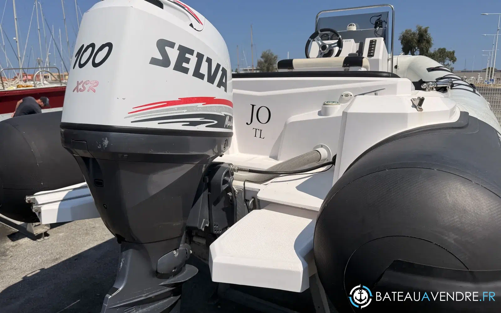 slider 2 Selva D600