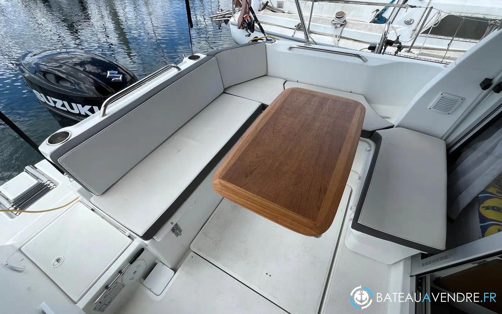 slider 3 Beneteau Antares 7 OB