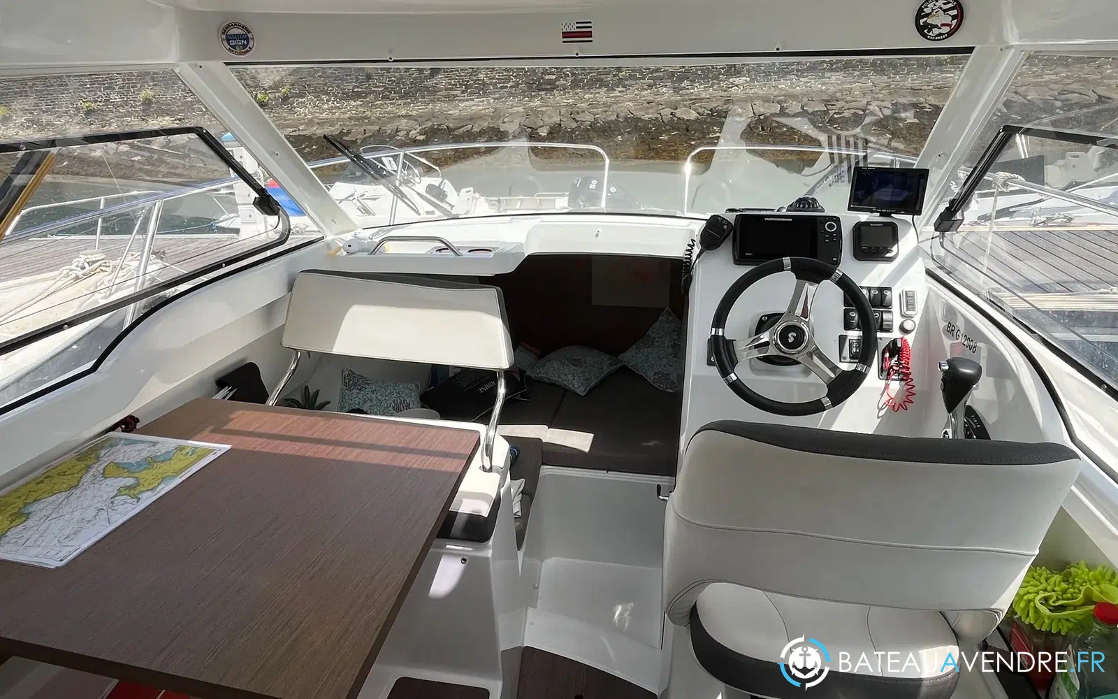 slider 6 Beneteau Antares 7 OB