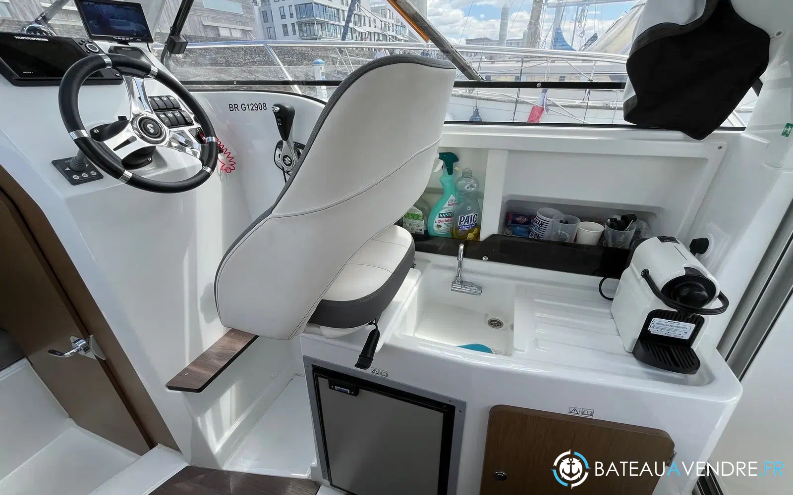 slider 12 Beneteau Antares 7 OB