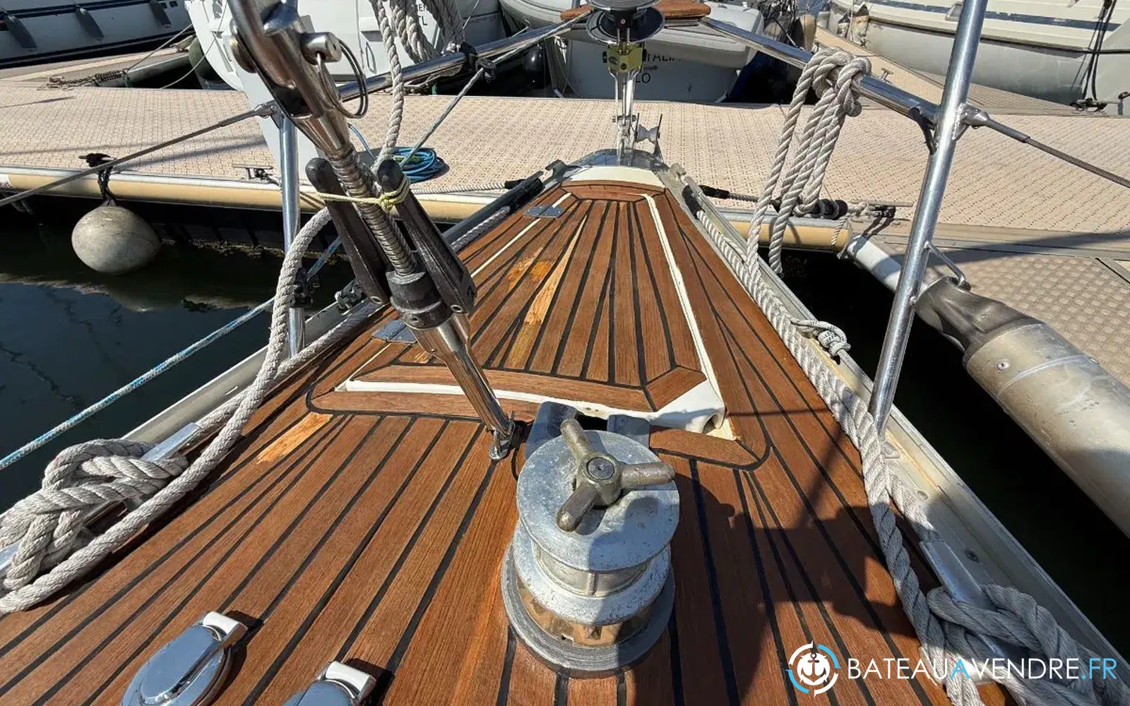 slider 12 Grand Soleil 35