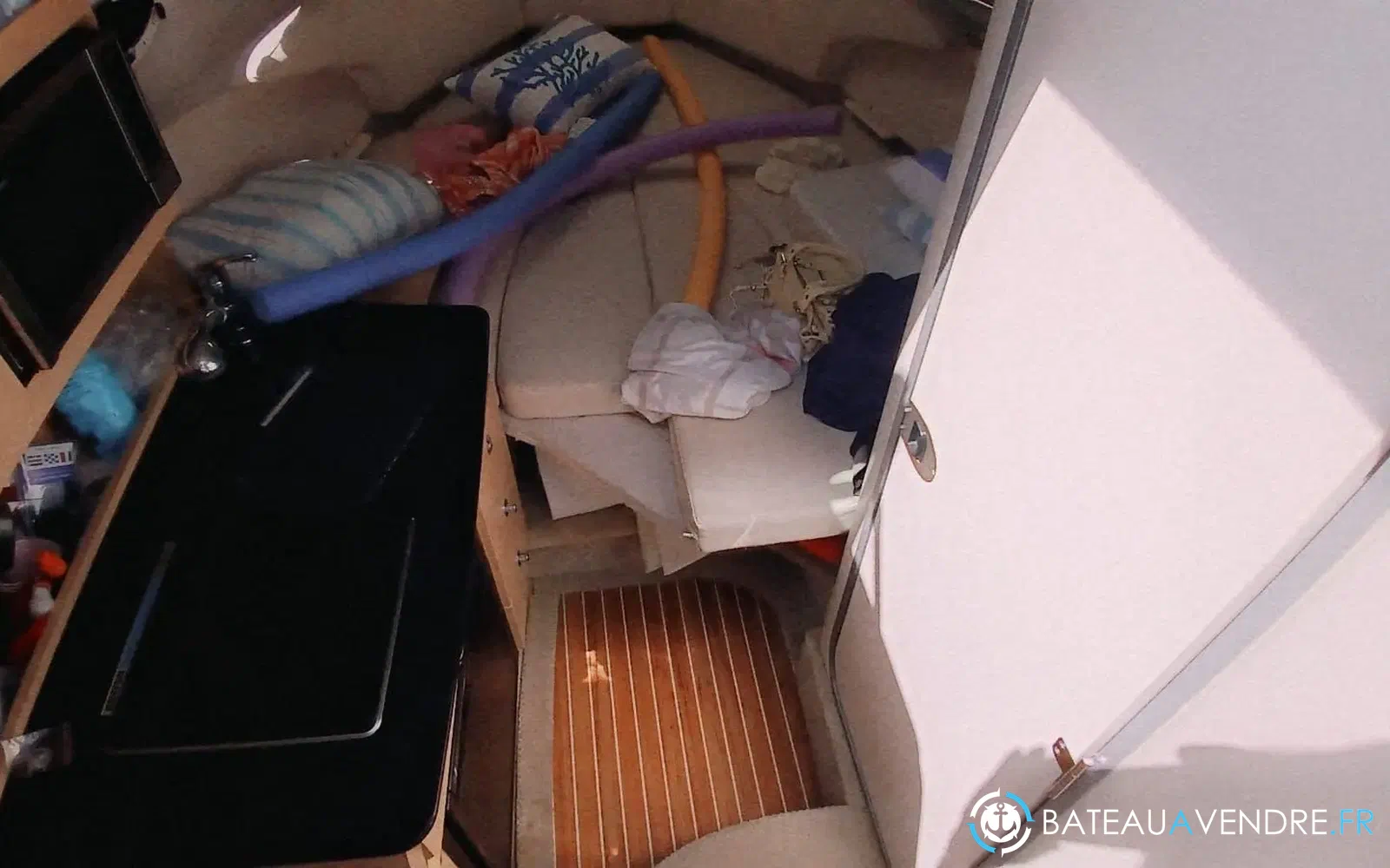 slider 9 Bayliner 255
