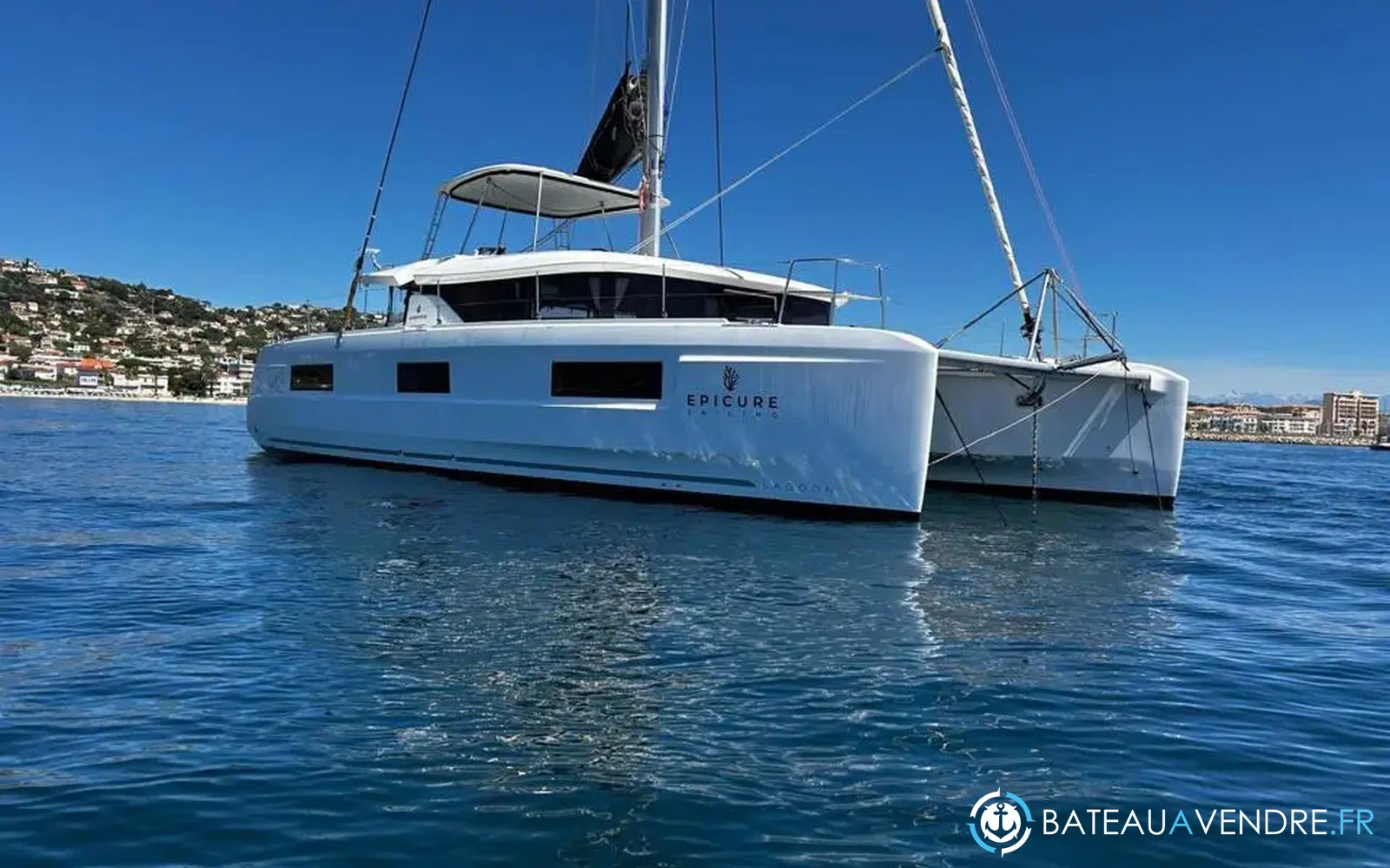 slider 1 Lagoon 46