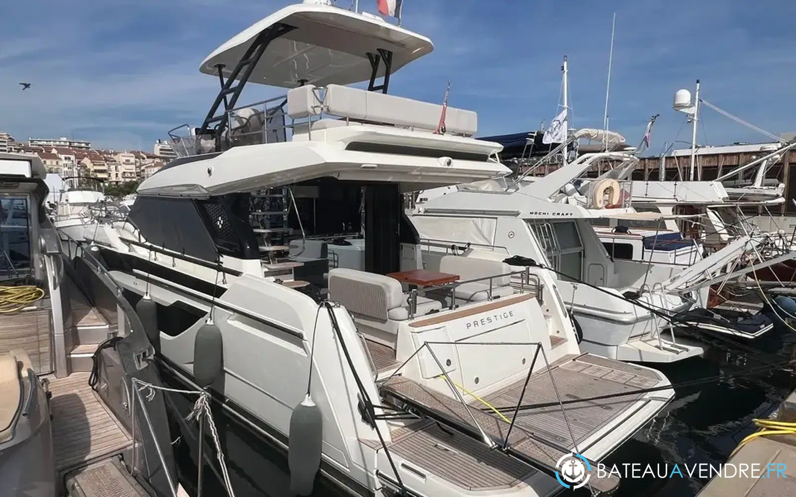 slider 0 Prestige Yachts F4.9