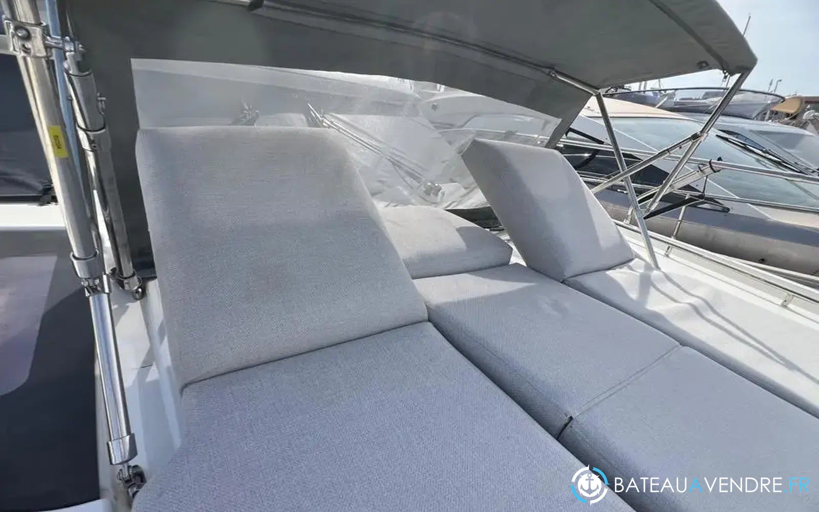 slider 10 Prestige Yachts F4.9
