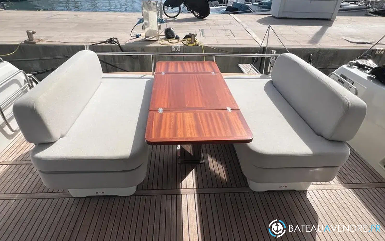 slider 6 Prestige Yachts F4.9