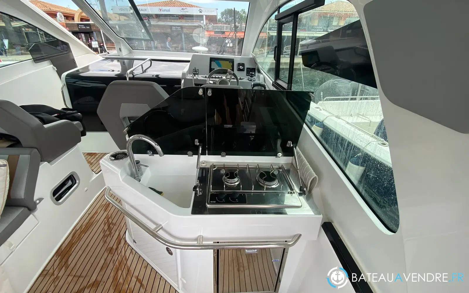slider 10 Beneteau Gran Turismo 32