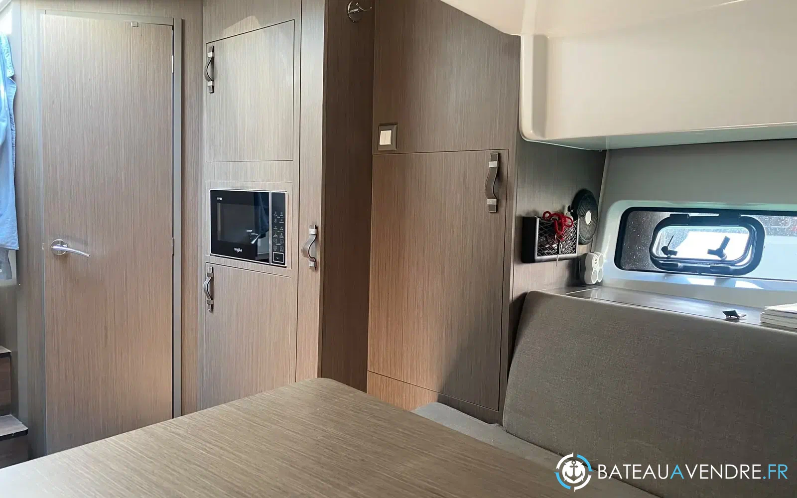 slider 6 Beneteau Gran Turismo 32