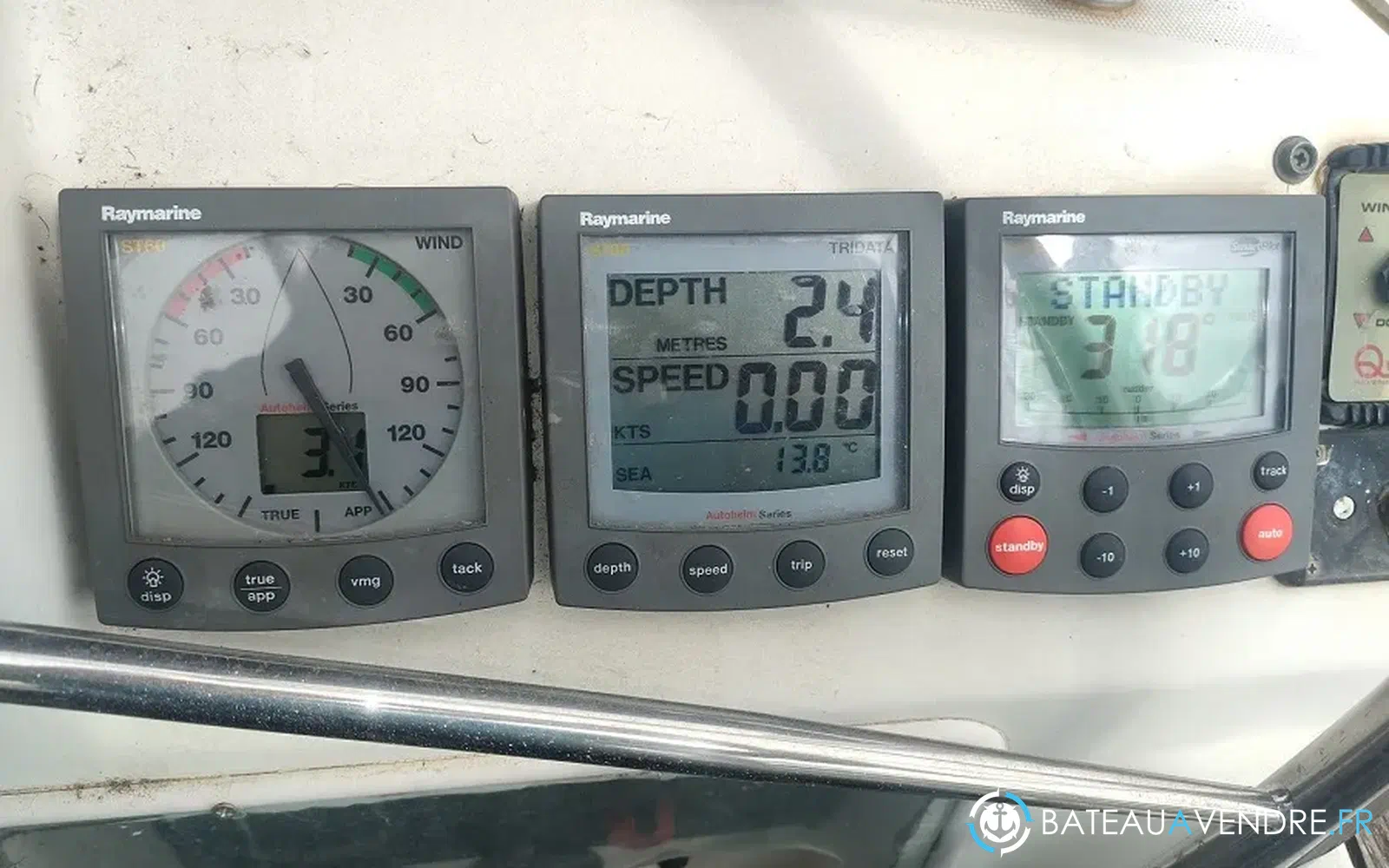 slider 14 Jeanneau Sun Odyssey 43