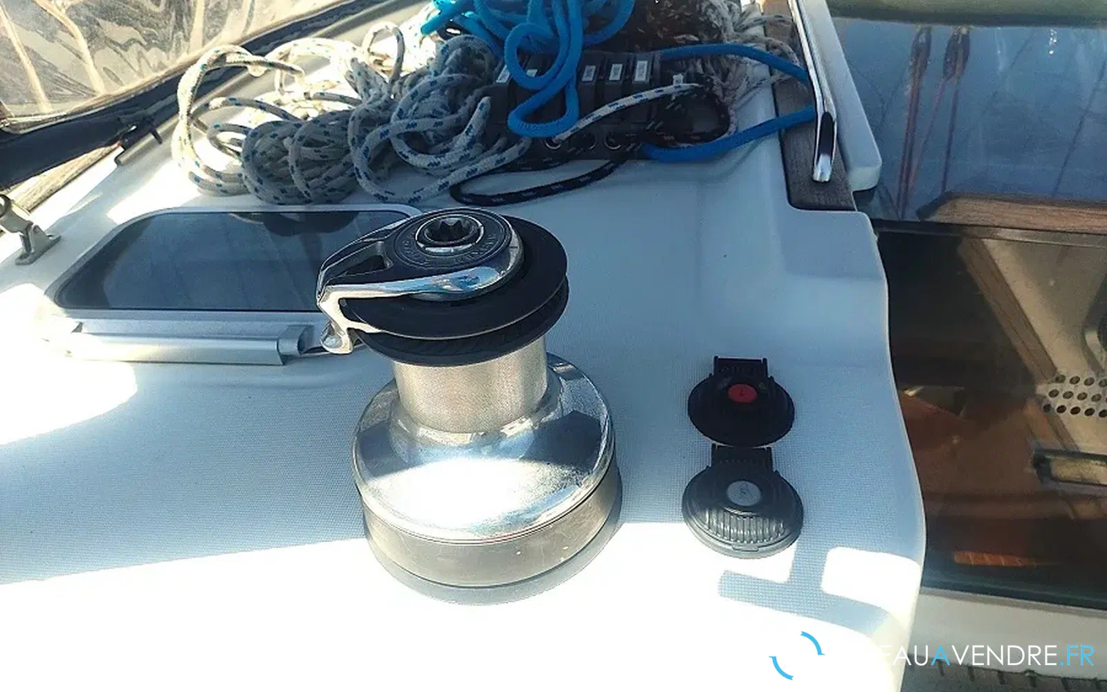 slider 19 Jeanneau Sun Odyssey 43