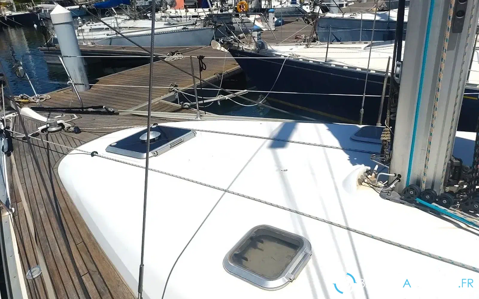 slider 21 Jeanneau Sun Odyssey 43
