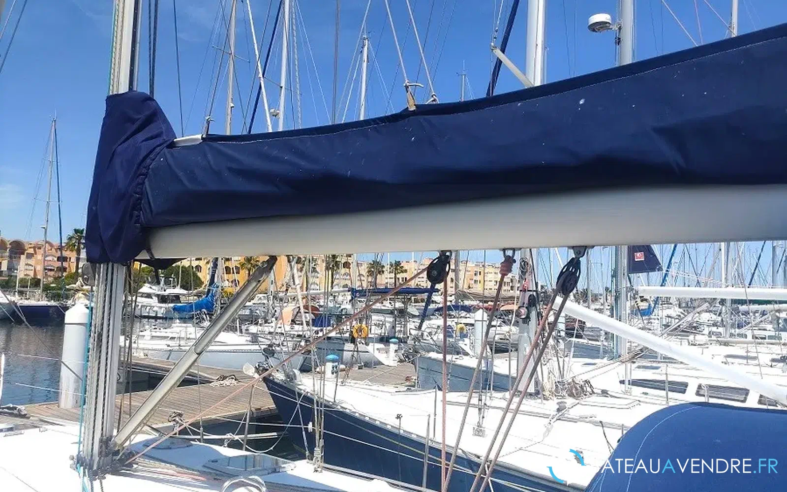 slider 23 Jeanneau Sun Odyssey 43