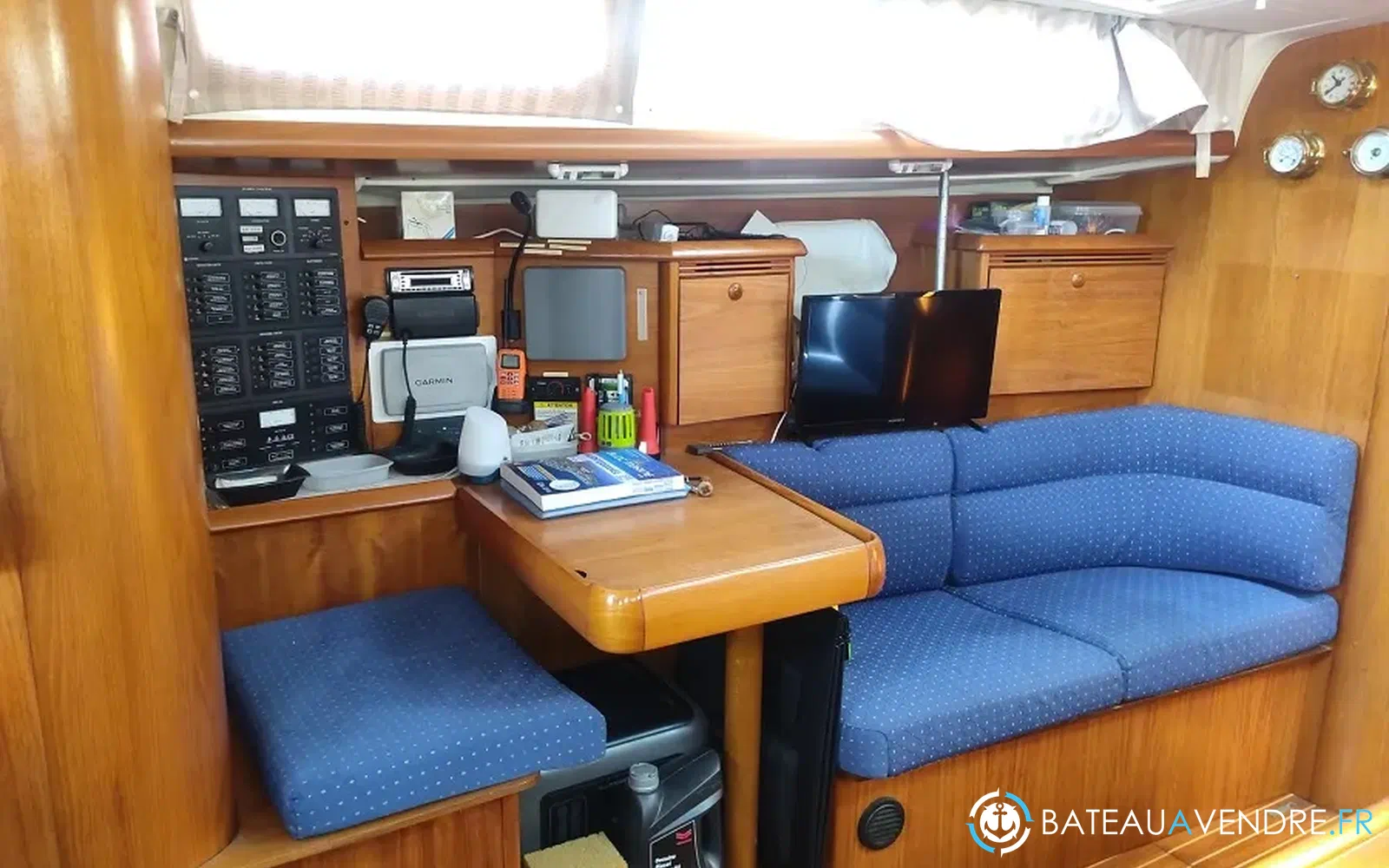 slider 33 Jeanneau Sun Odyssey 43