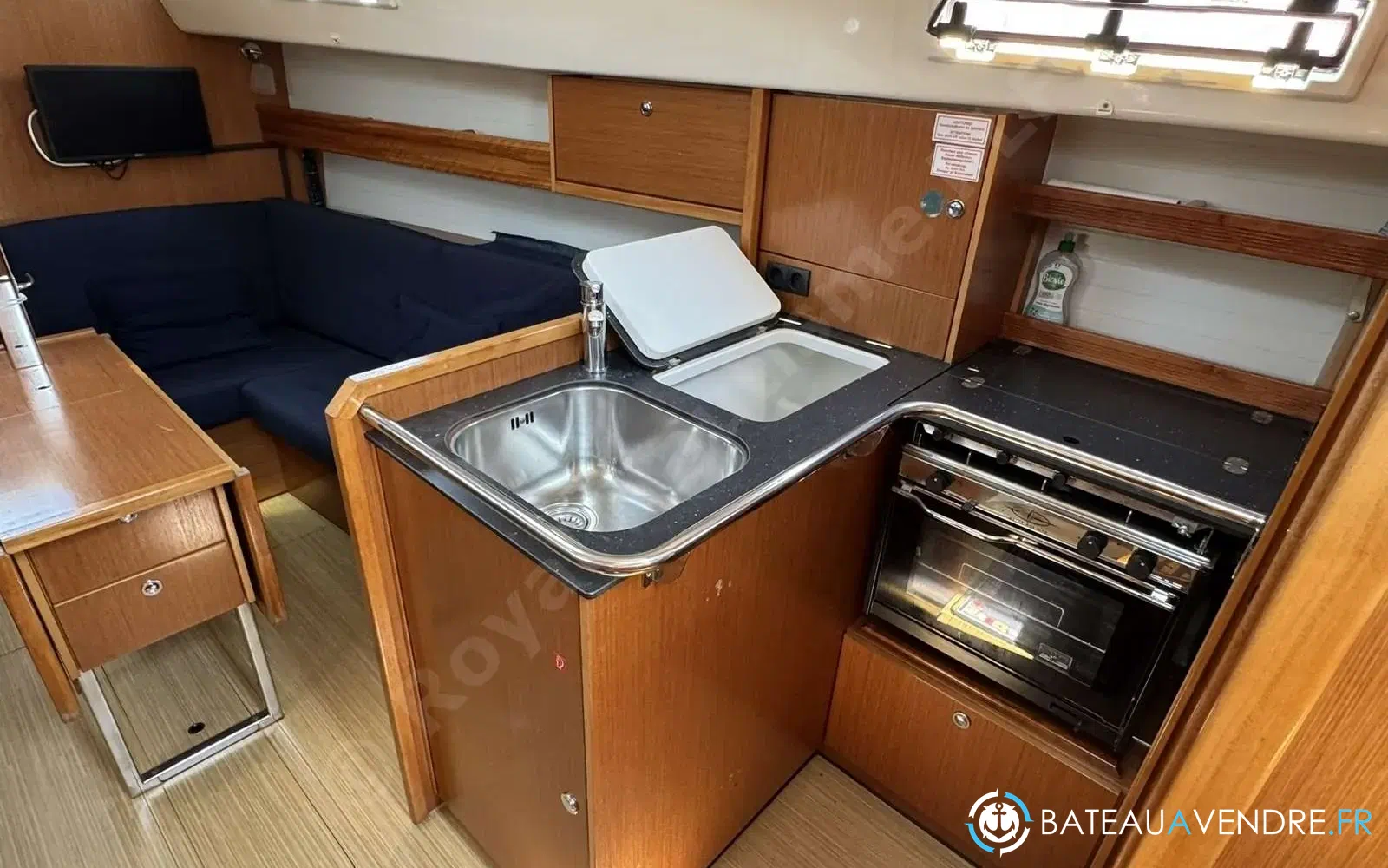 slider 12 Bavaria Cruiser 32