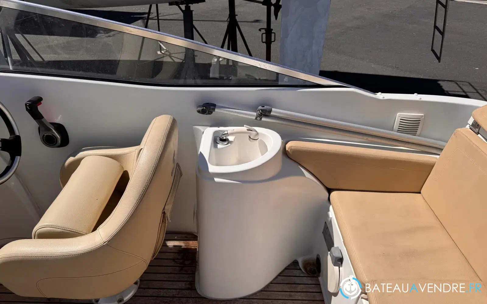 slider 11 Beneteau Flyer 650 Cabrio