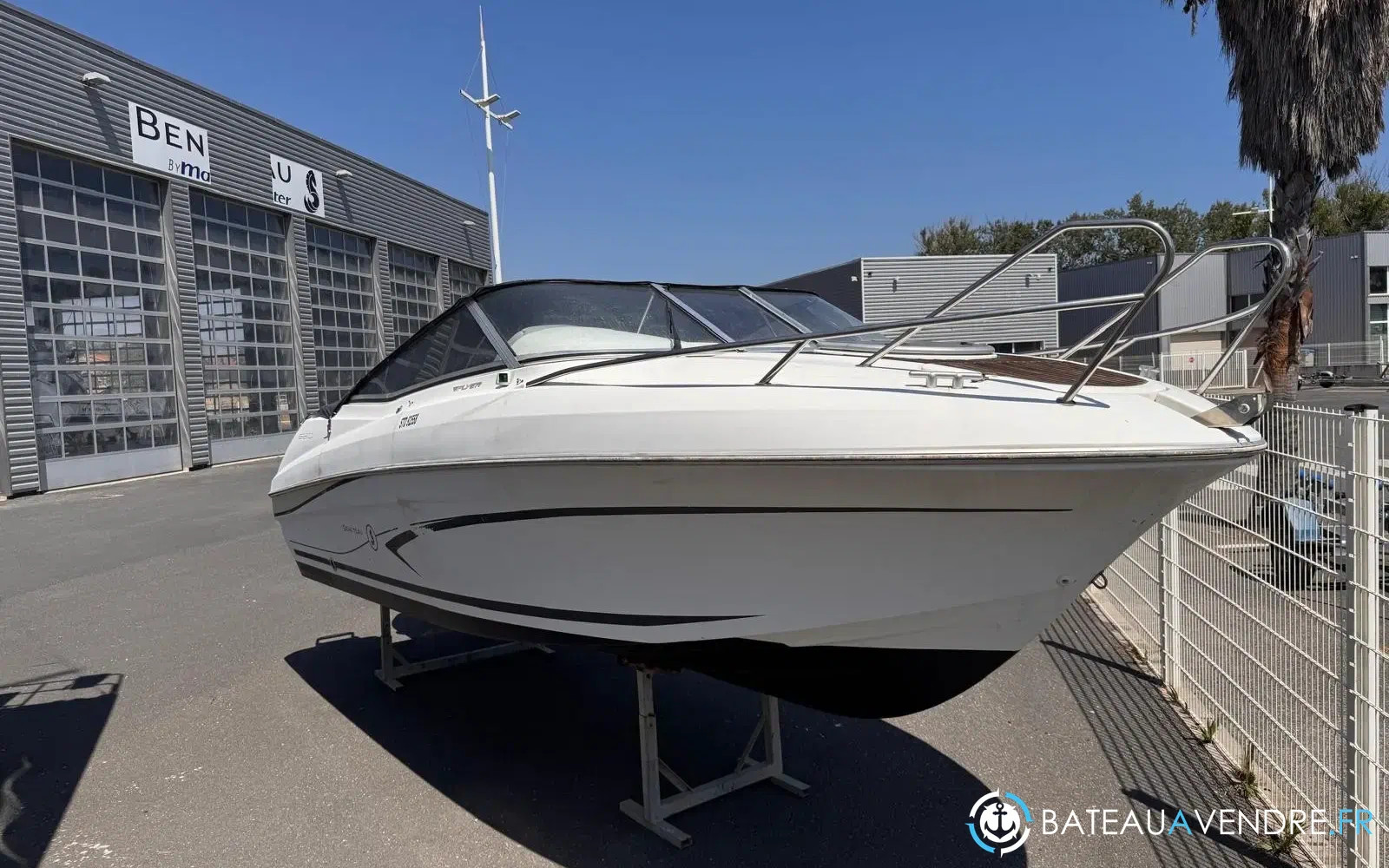 slider 1 Beneteau Flyer 650 Cabrio
