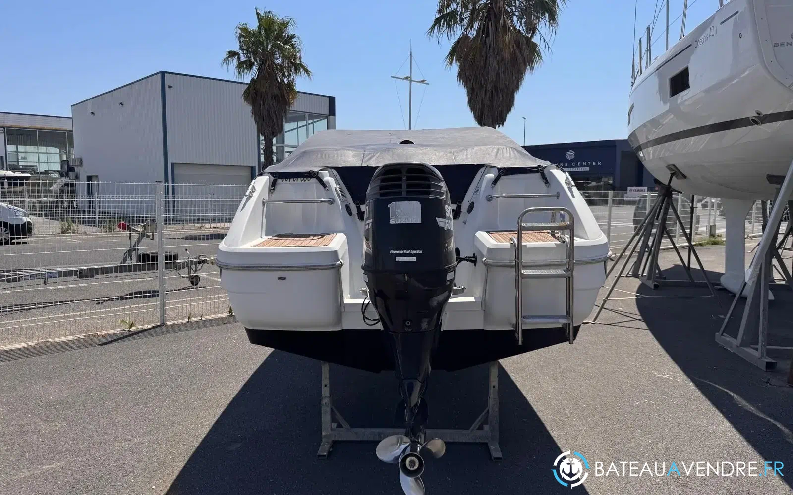 slider 3 Beneteau Flyer 650 Cabrio
