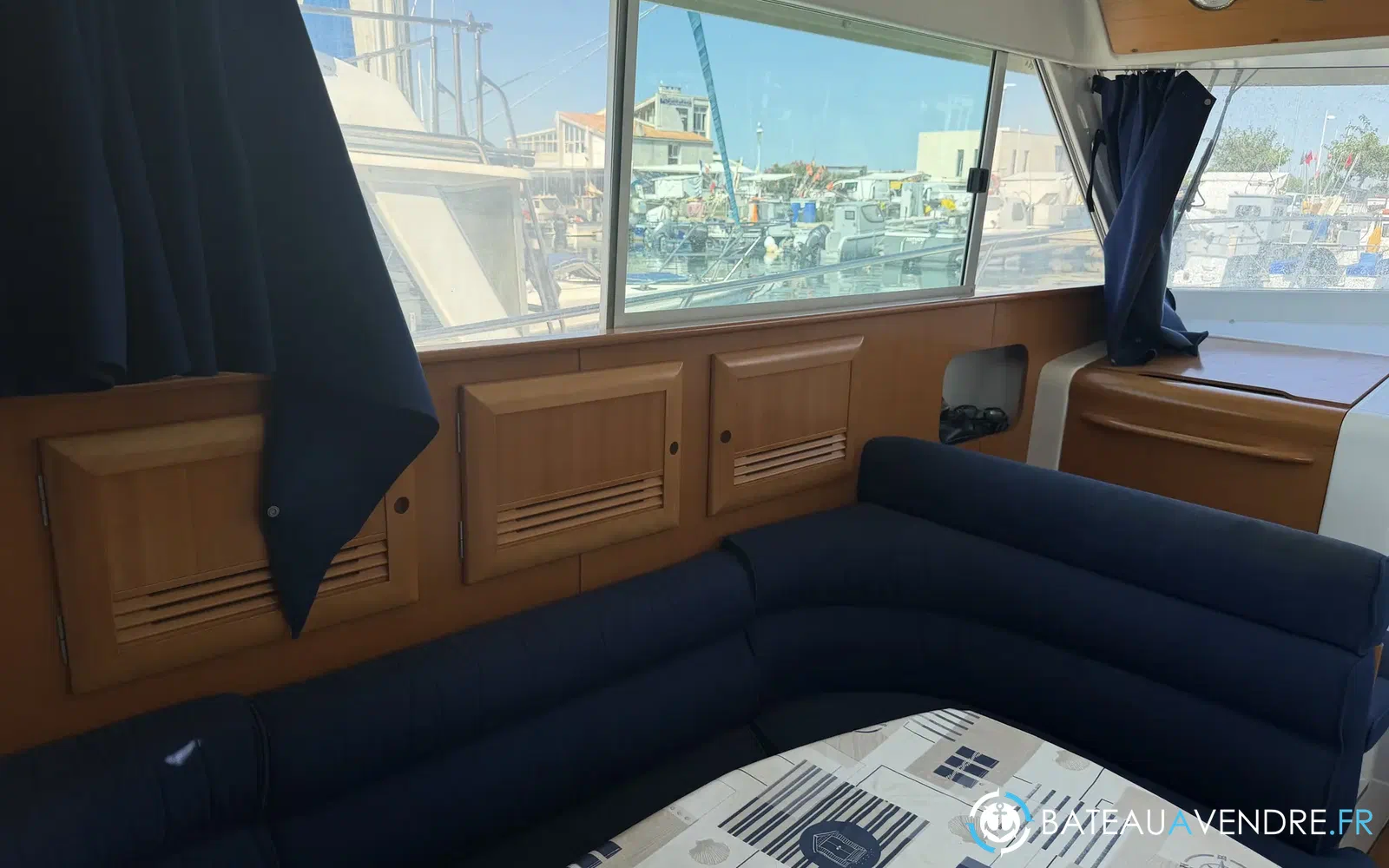 slider 10 Beneteau Antares 10.80