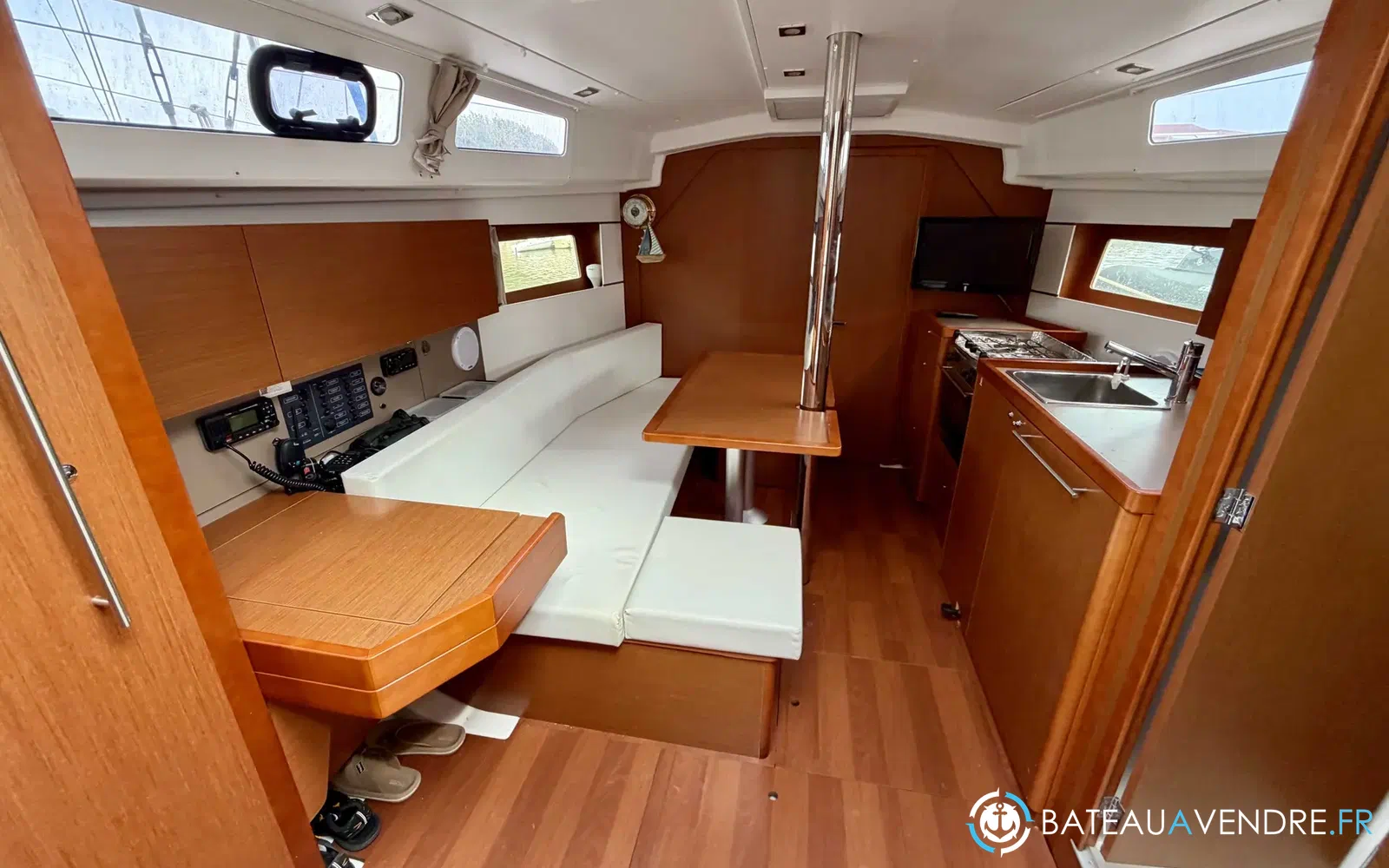 slider 9 Beneteau Oceanis 35