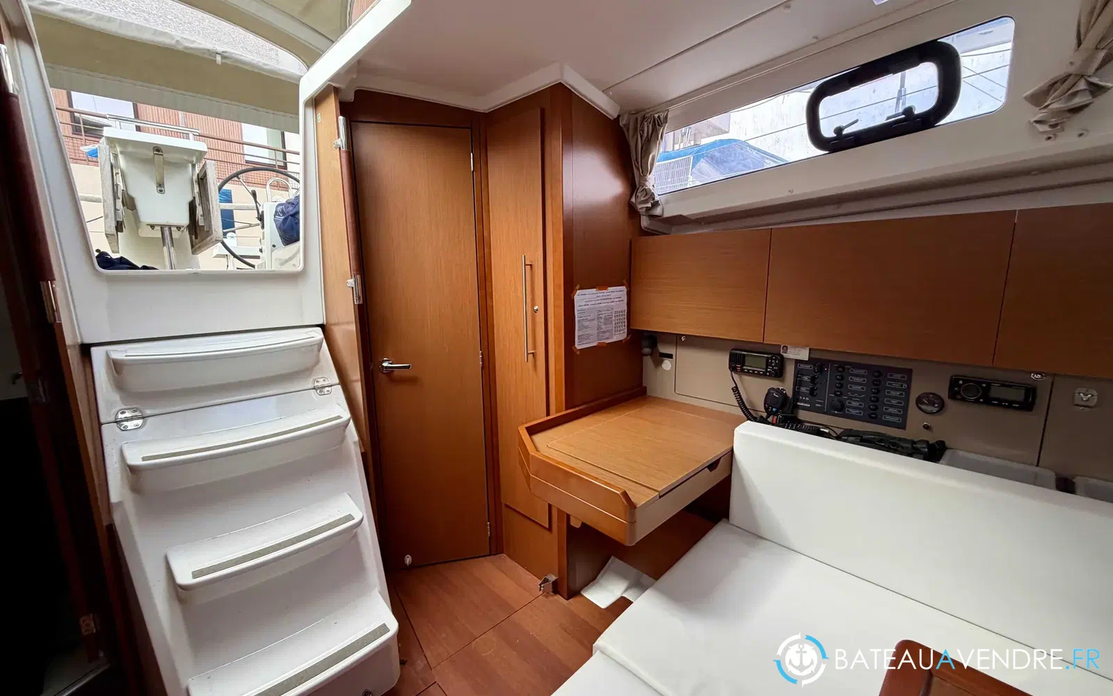 slider 11 Beneteau Oceanis 35