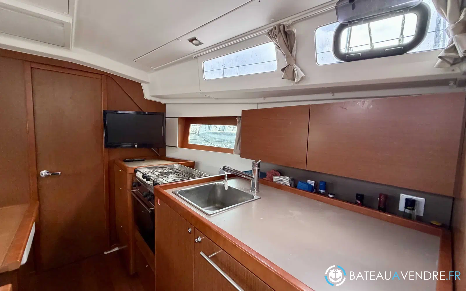 slider 12 Beneteau Oceanis 35