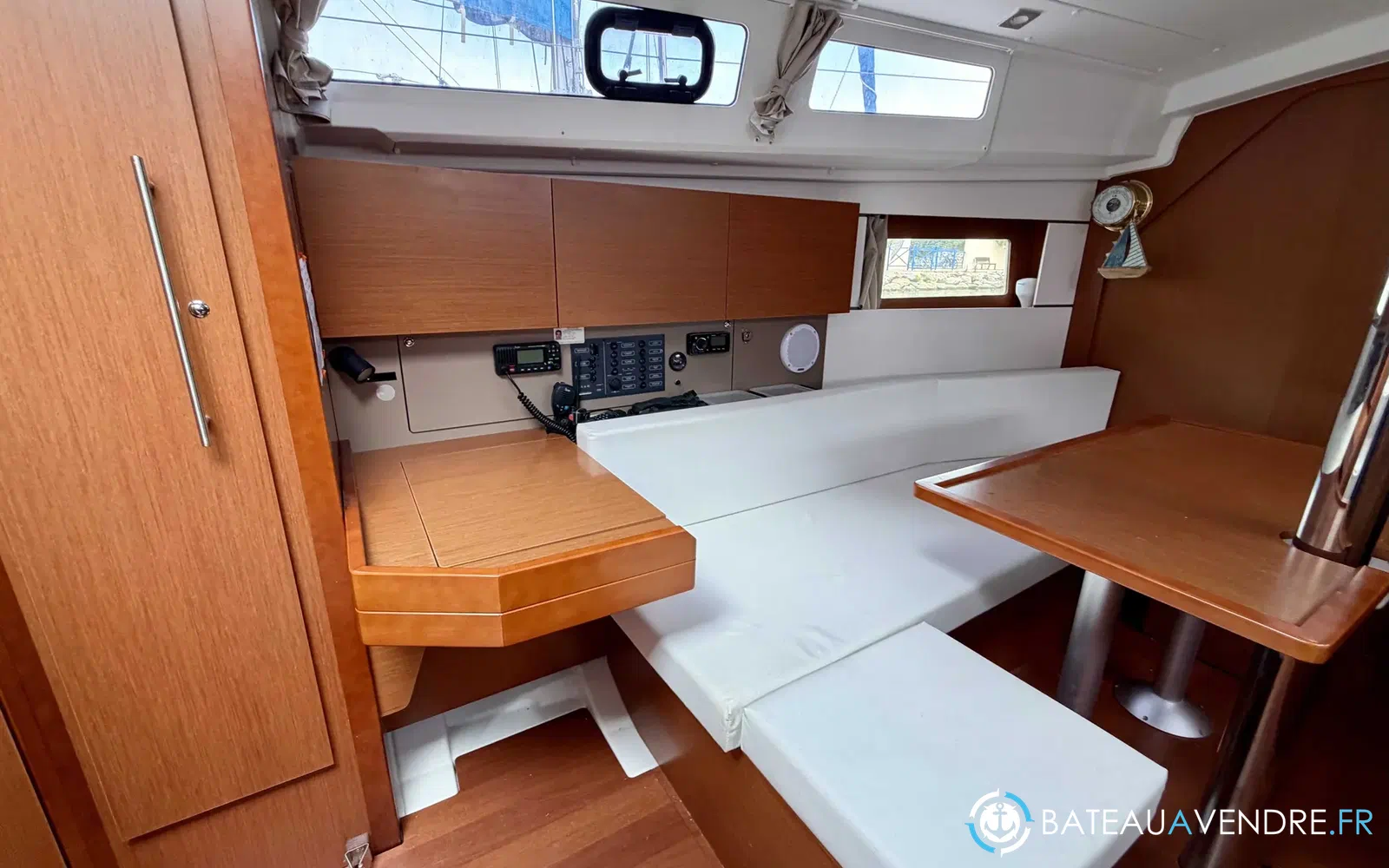 slider 15 Beneteau Oceanis 35