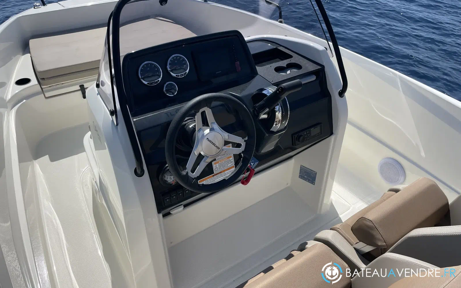 slider 7 Quicksilver Activ 555 Open