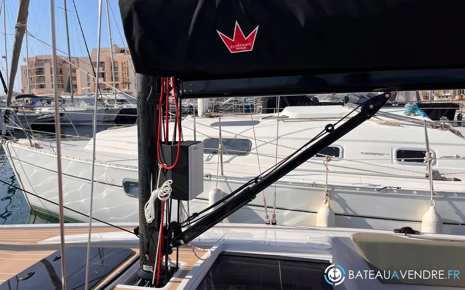 slider 8 Saffier SE 28 Leopard