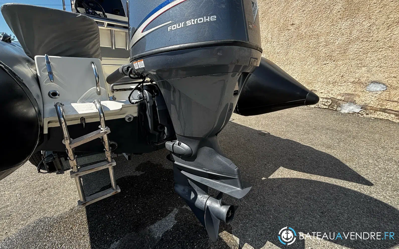 slider 17 Zodiac Pro Open 550