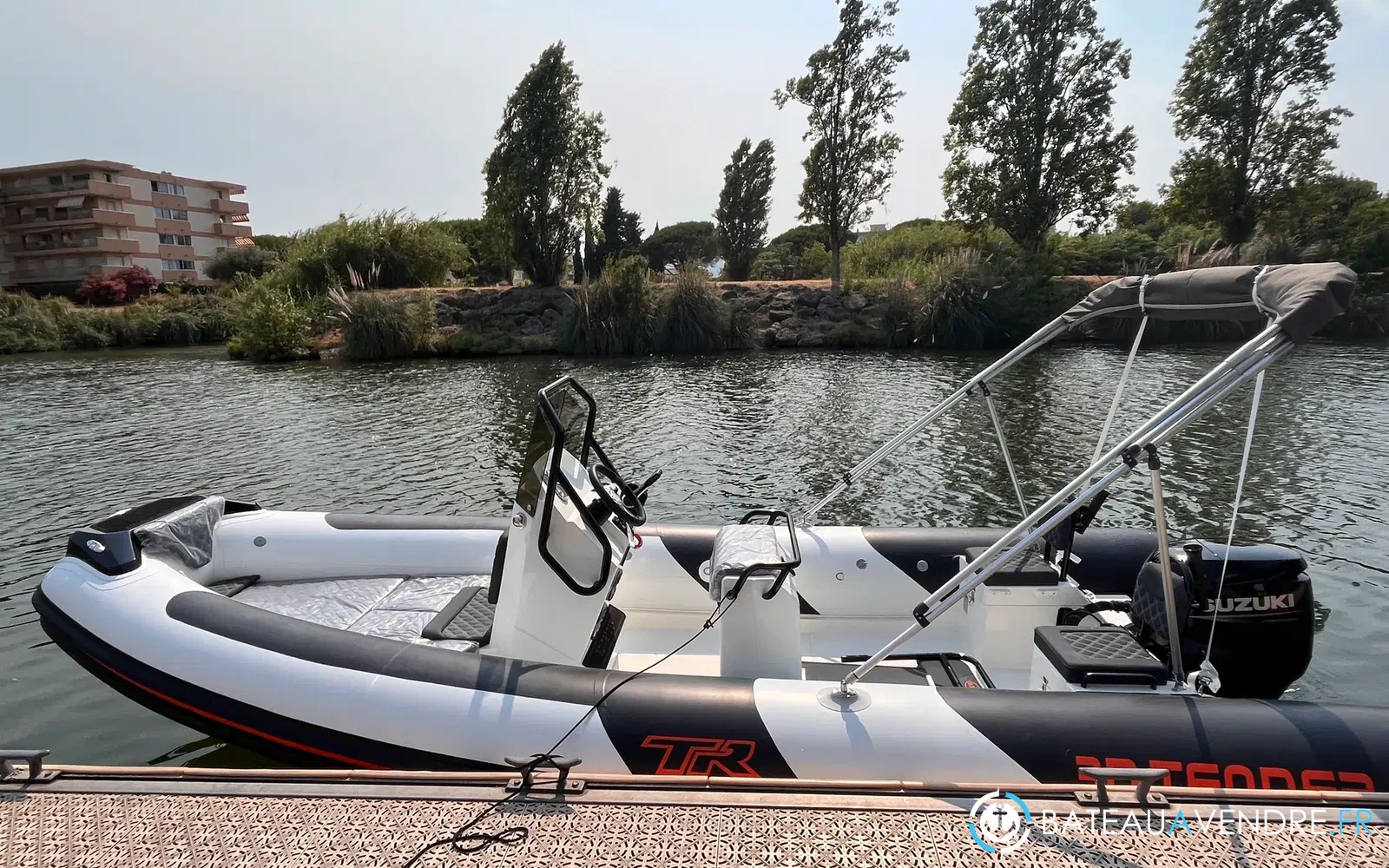 slider 1 3D Tender TR 6