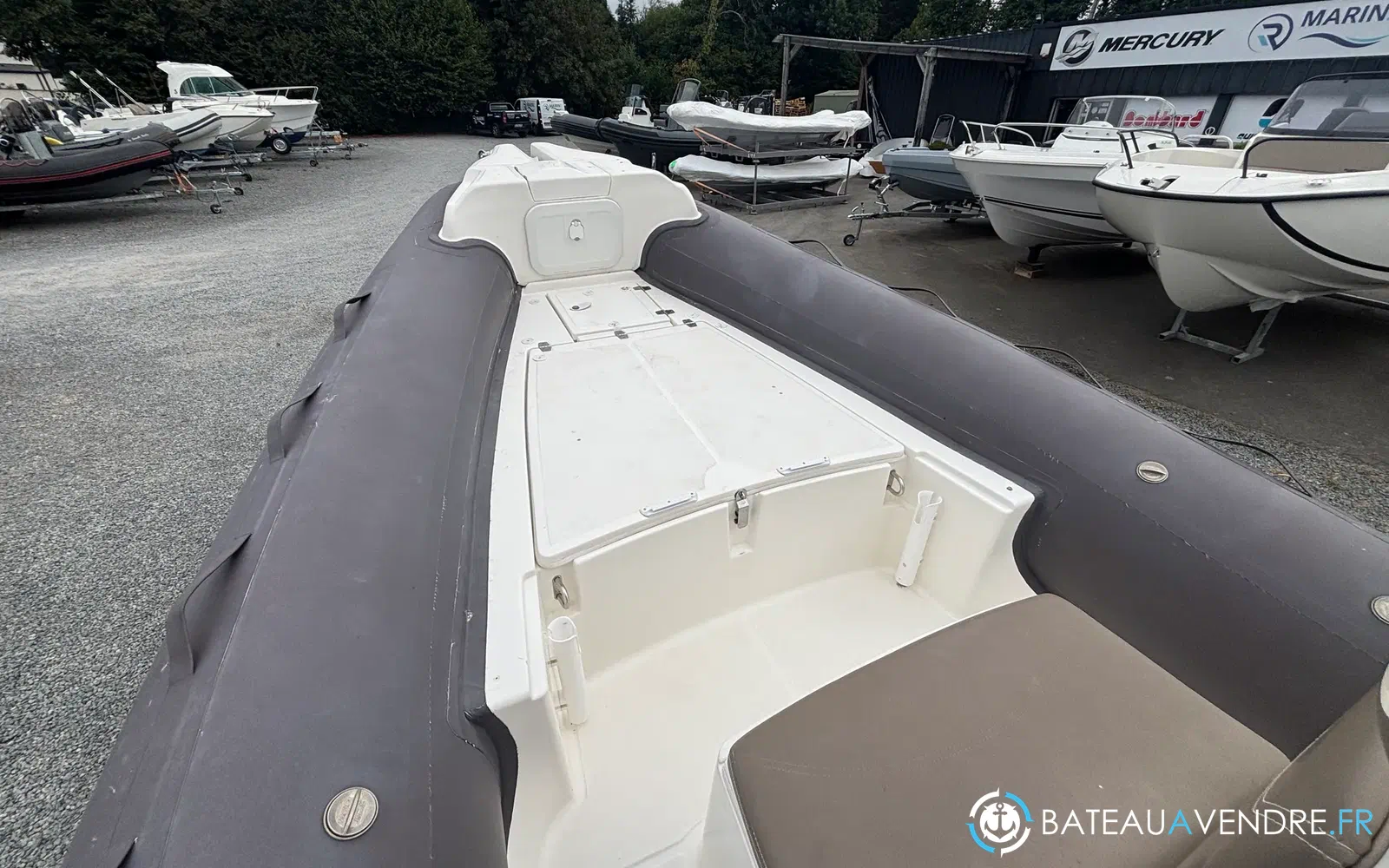 slider 6 Joker Boat Clubman 22