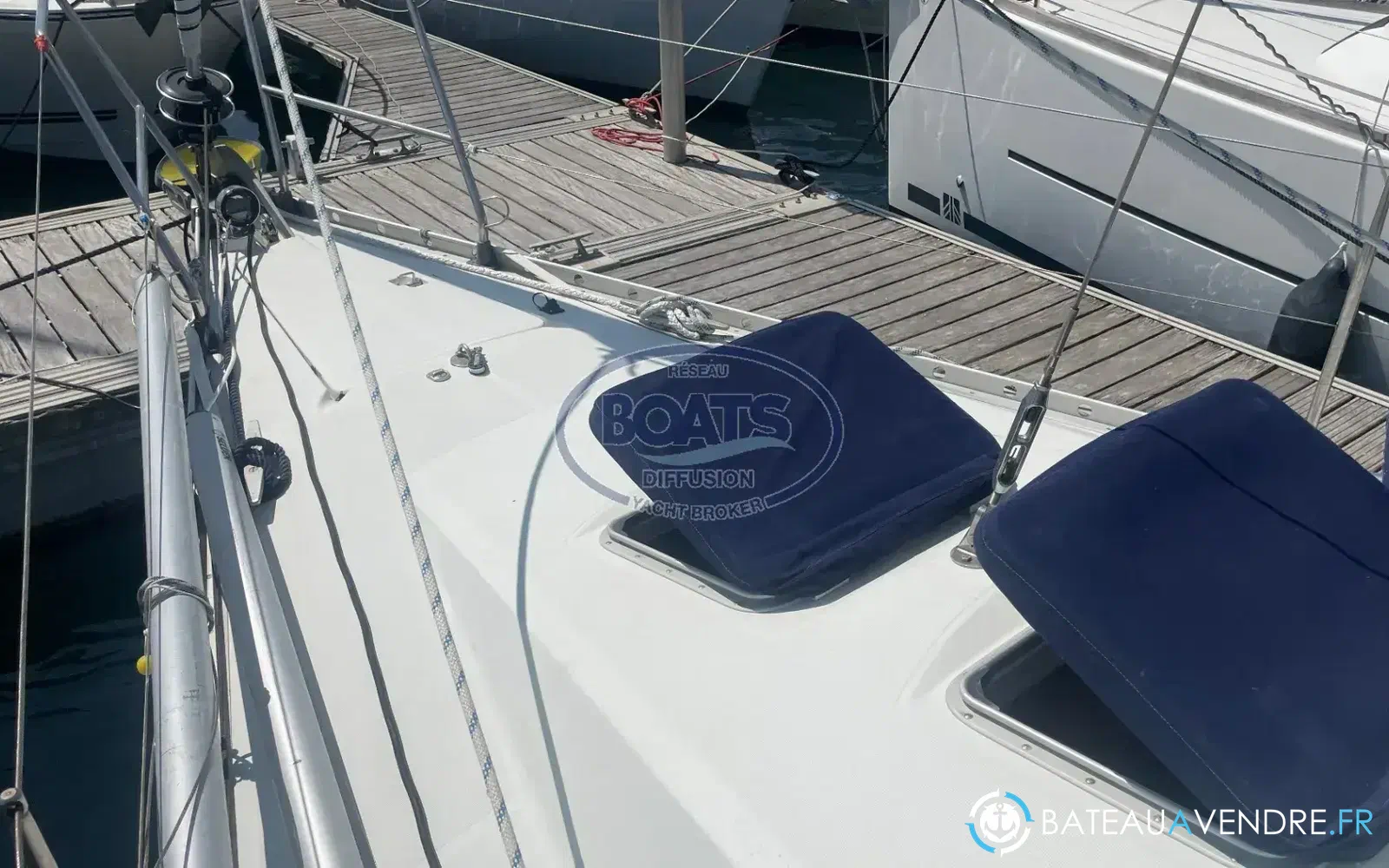 slider 12 Beneteau First 325