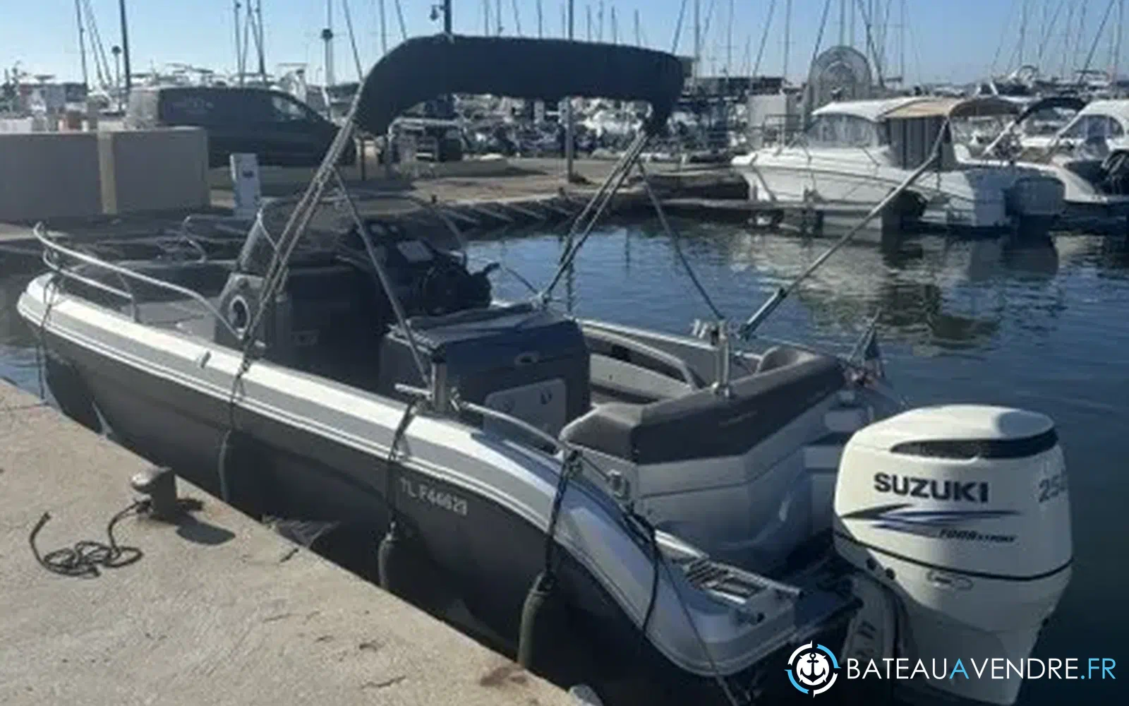 slider 8 Ranieri Voyager 23 S