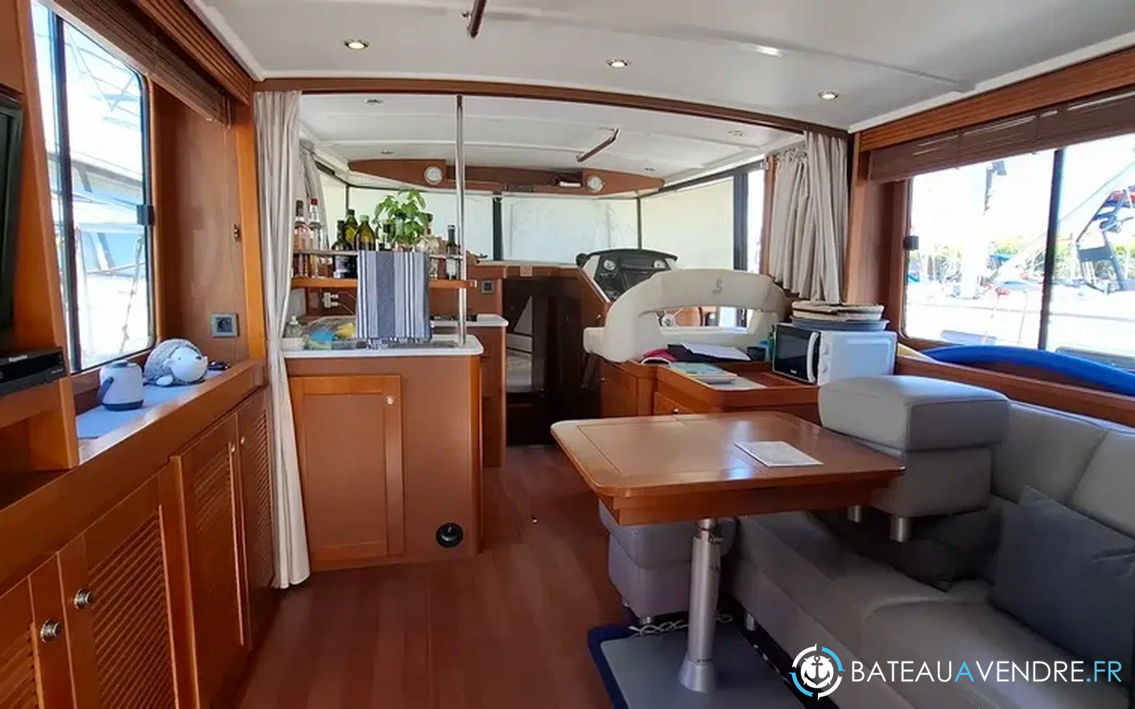 slider 30 Beneteau Swift Trawler 44