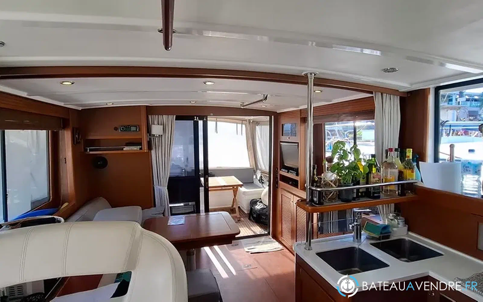 slider 33 Beneteau Swift Trawler 44