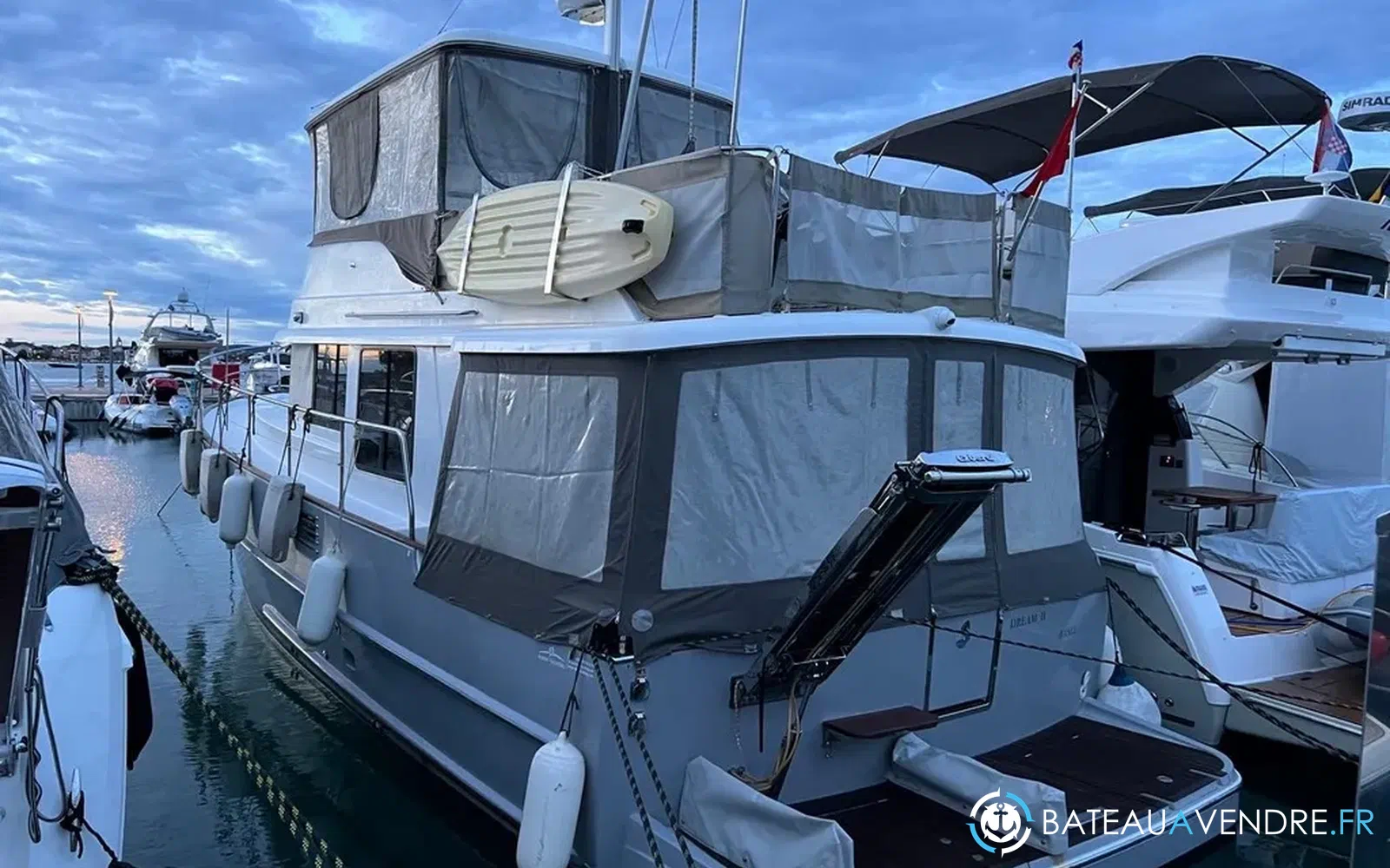 slider 62 Beneteau Swift Trawler 44