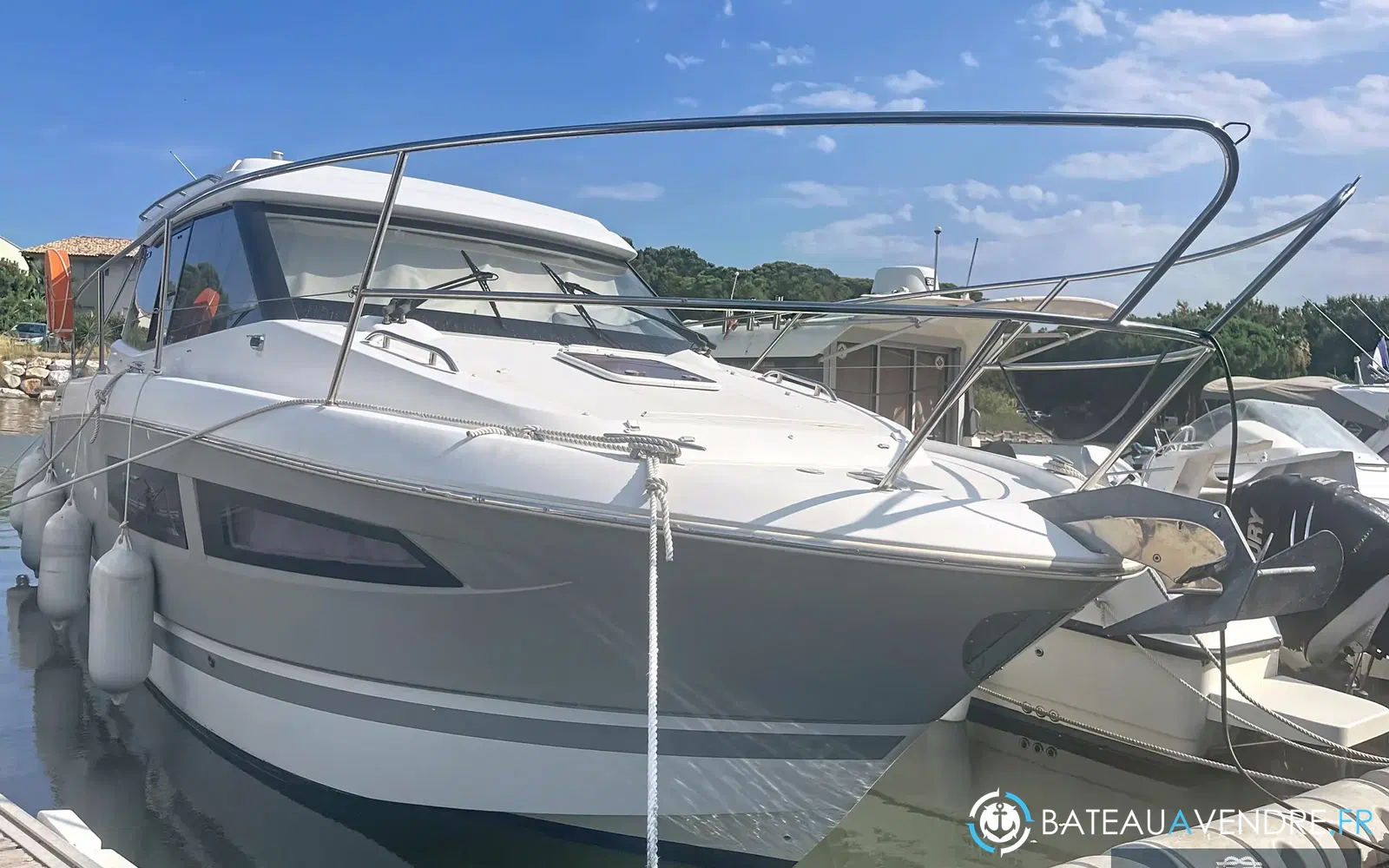 slider 1 Jeanneau NC 9