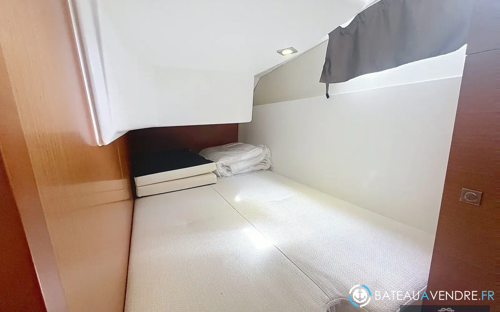 slider 20 Jeanneau NC 9