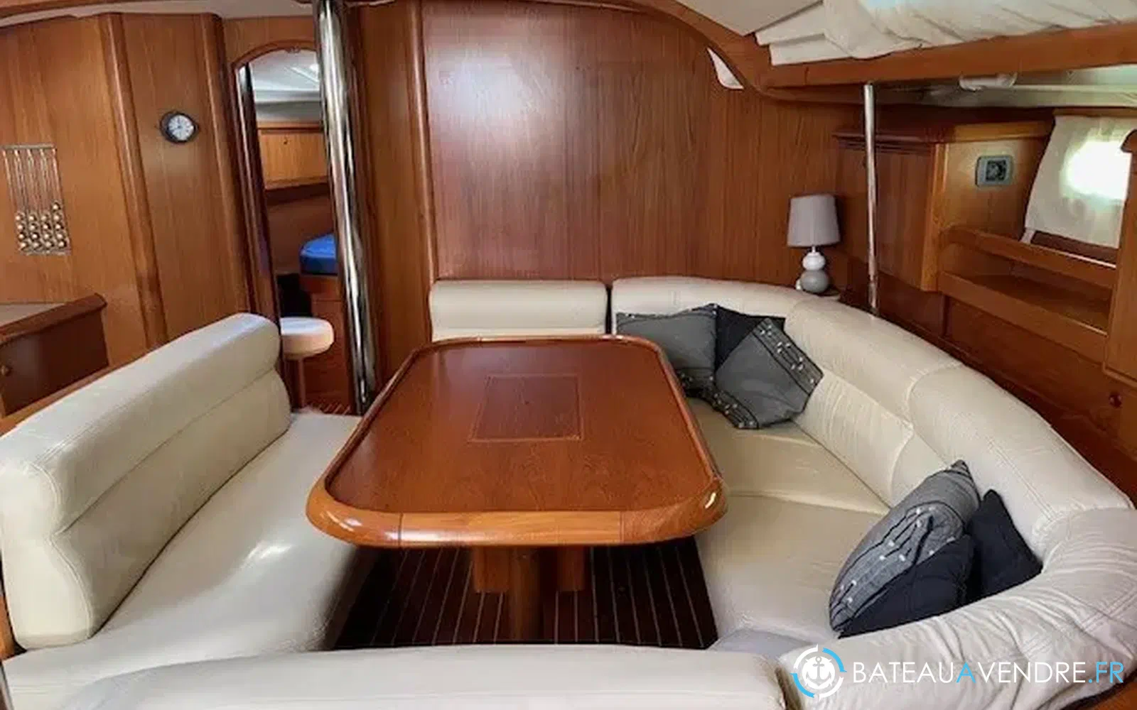slider 38 Jeanneau Sun Odyssey 49