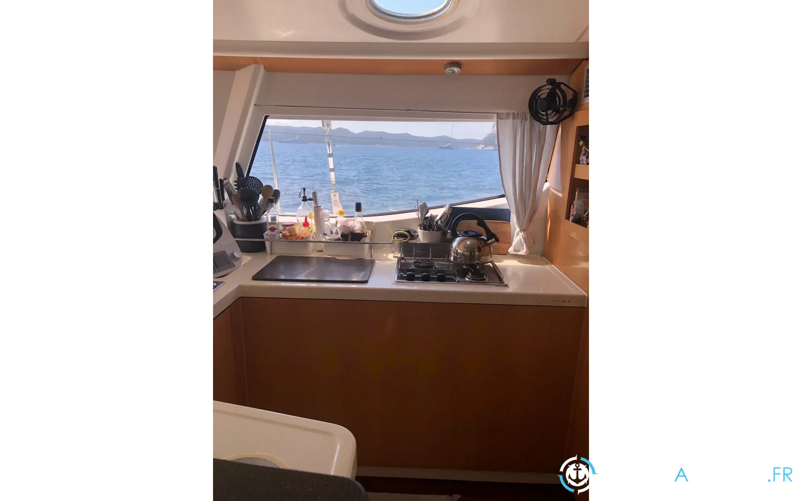 slider 35 Fountaine Pajot Salina 48
