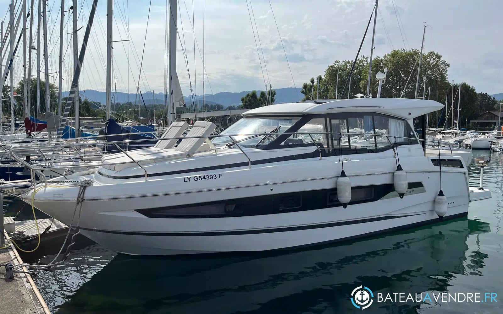slider 0 Jeanneau NC 37