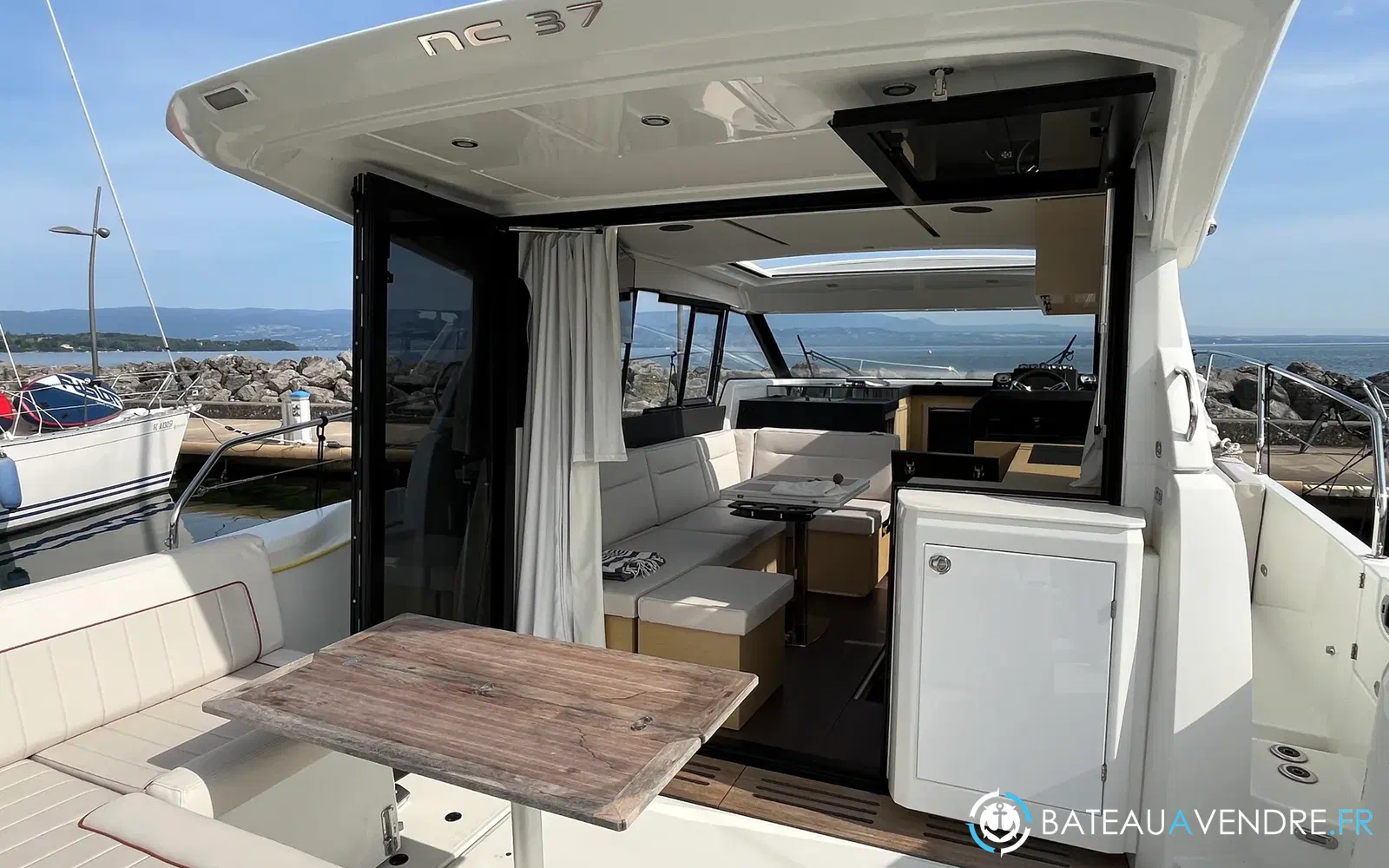 slider 3 Jeanneau NC 37